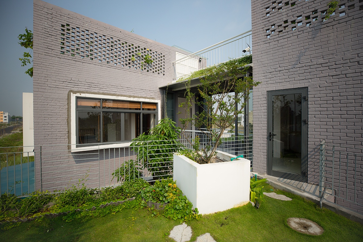 Read more about the article Nhà ở quê I Ho Khue Architects