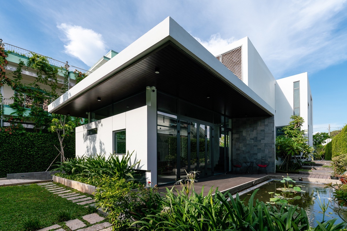 Read more about the article H2 House I G+ Architects