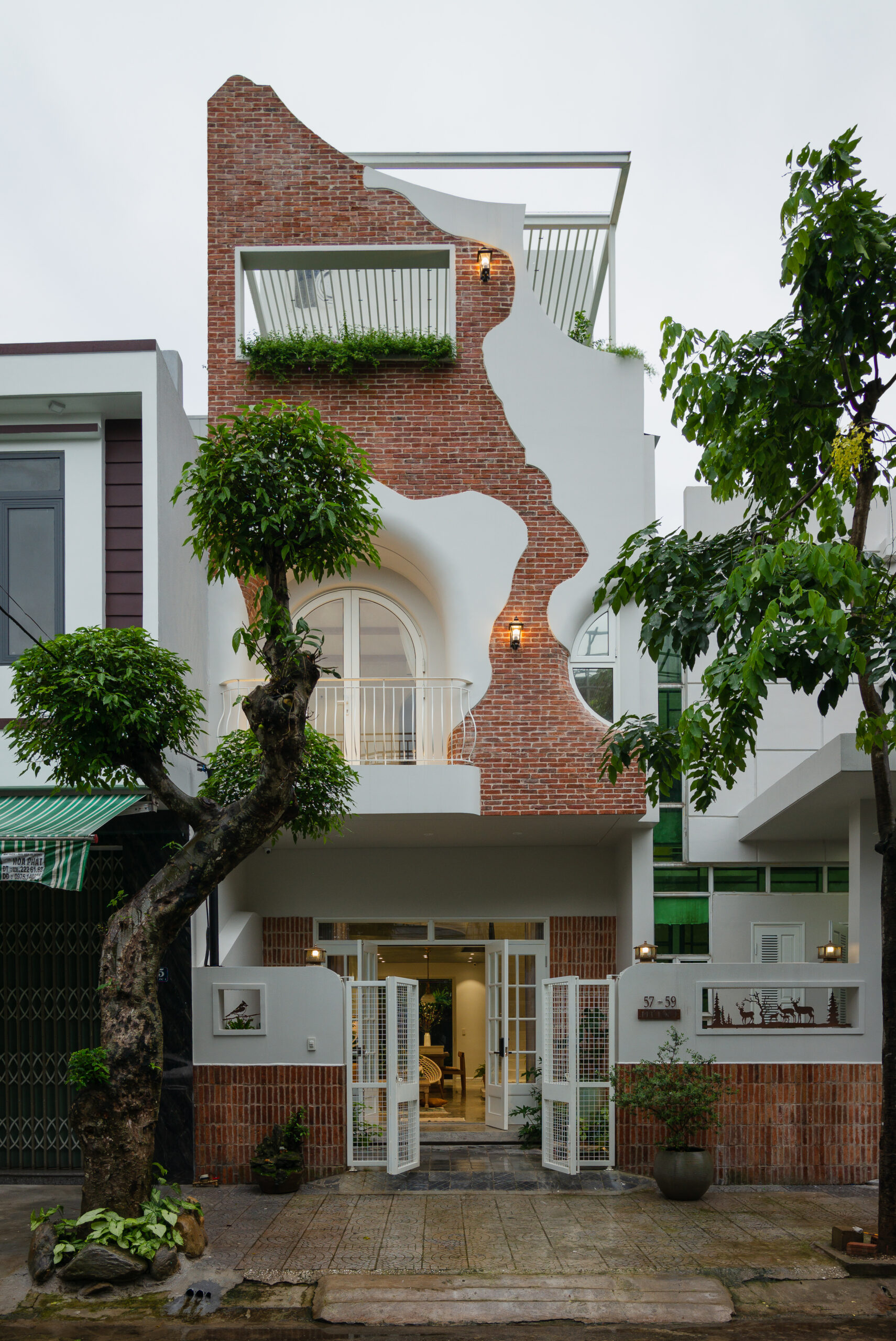 Read more about the article Chau’s House | Cội Design