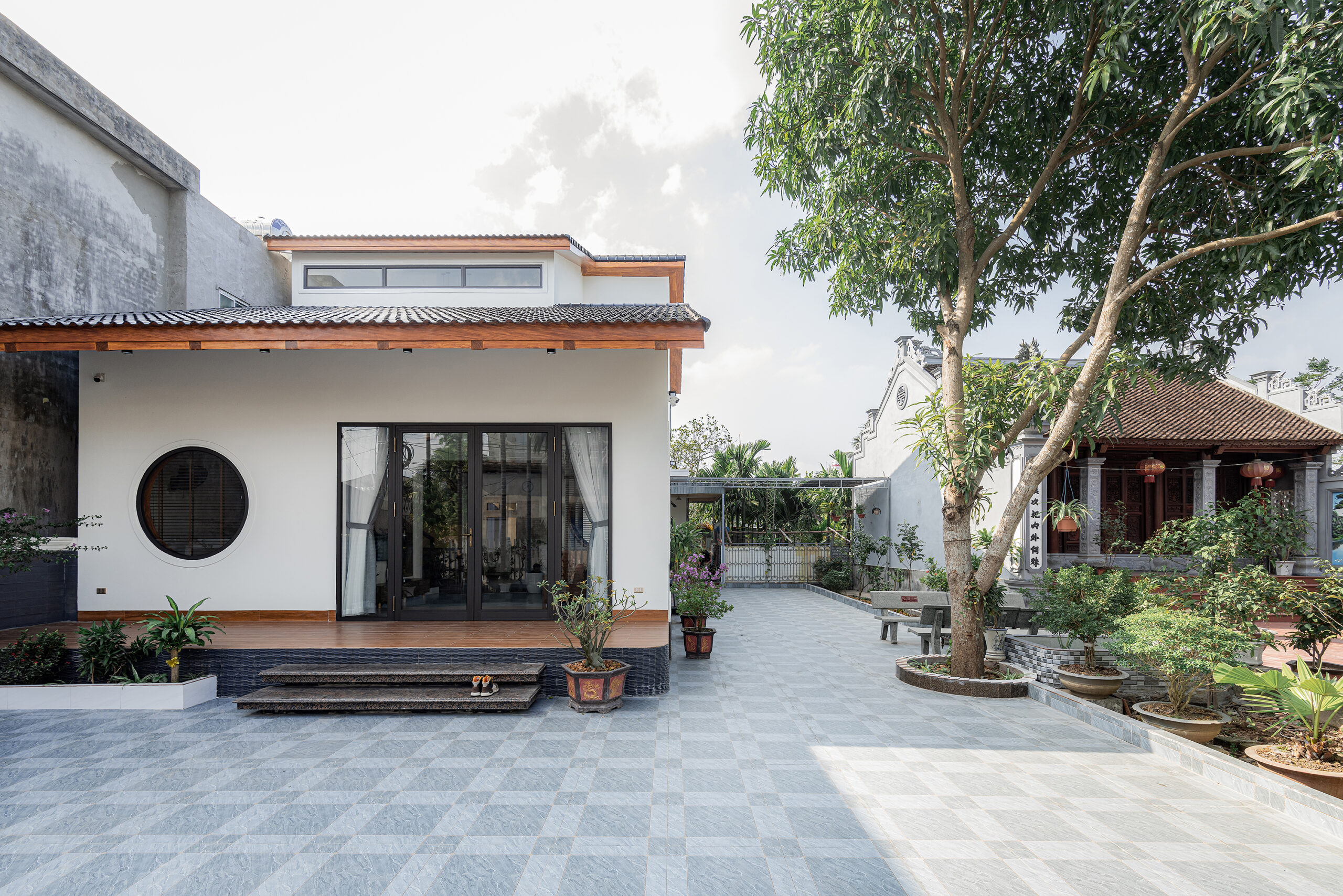 Read more about the article Konnichiwa House | Combo Home