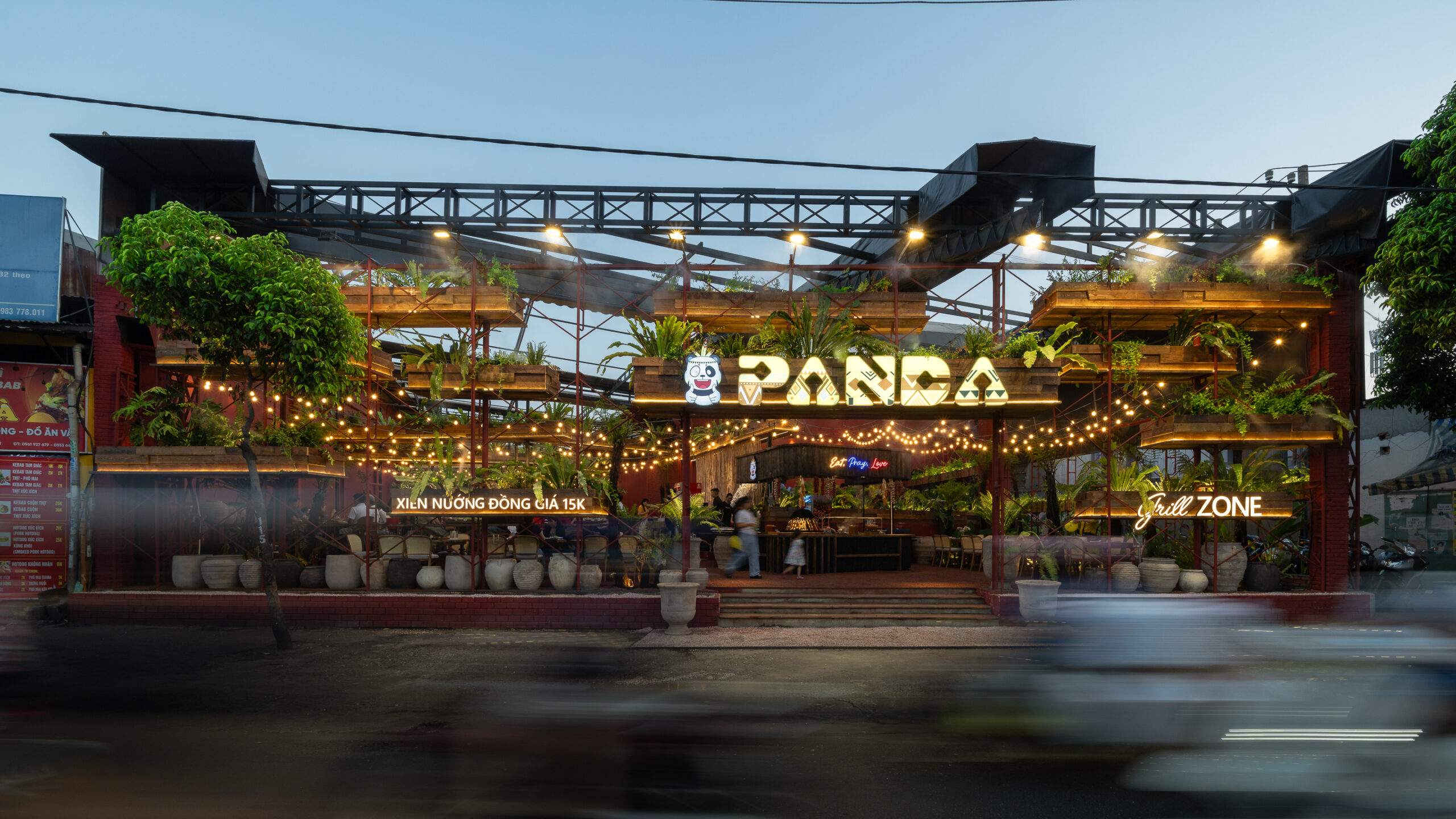 Read more about the article Panda Tropical Forest Restaurant | Human+ Architects