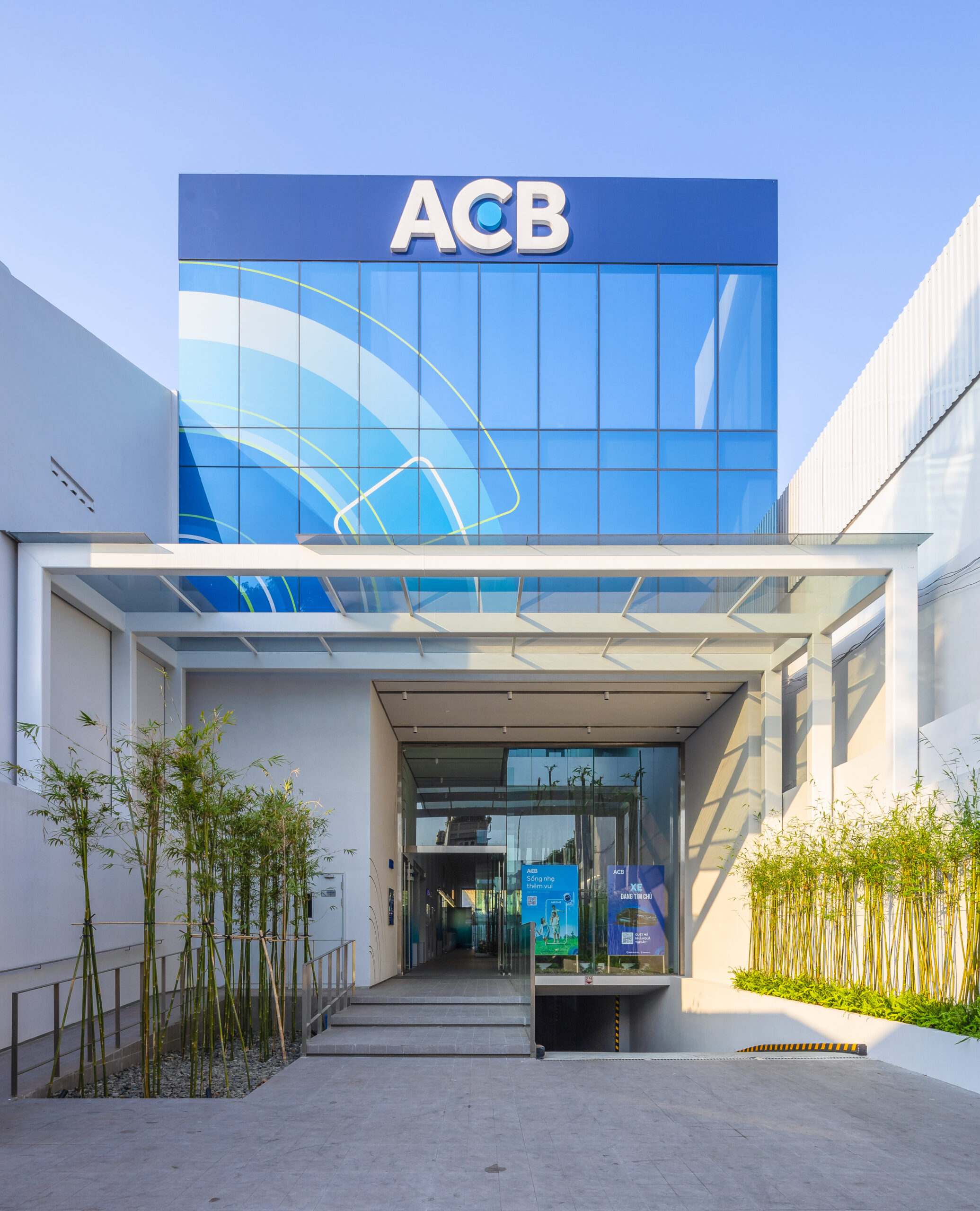 Read more about the article ACB Bank Office | MIA Design Studio