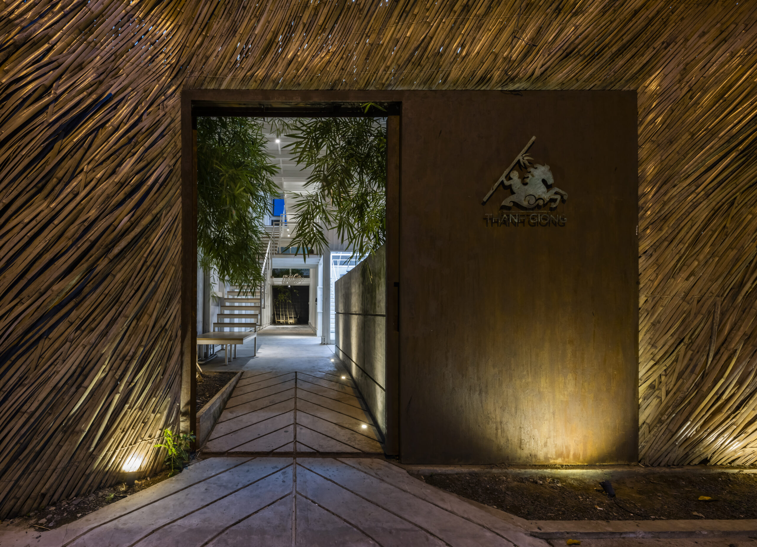 Read more about the article Thanh Giong Office | DDconcept