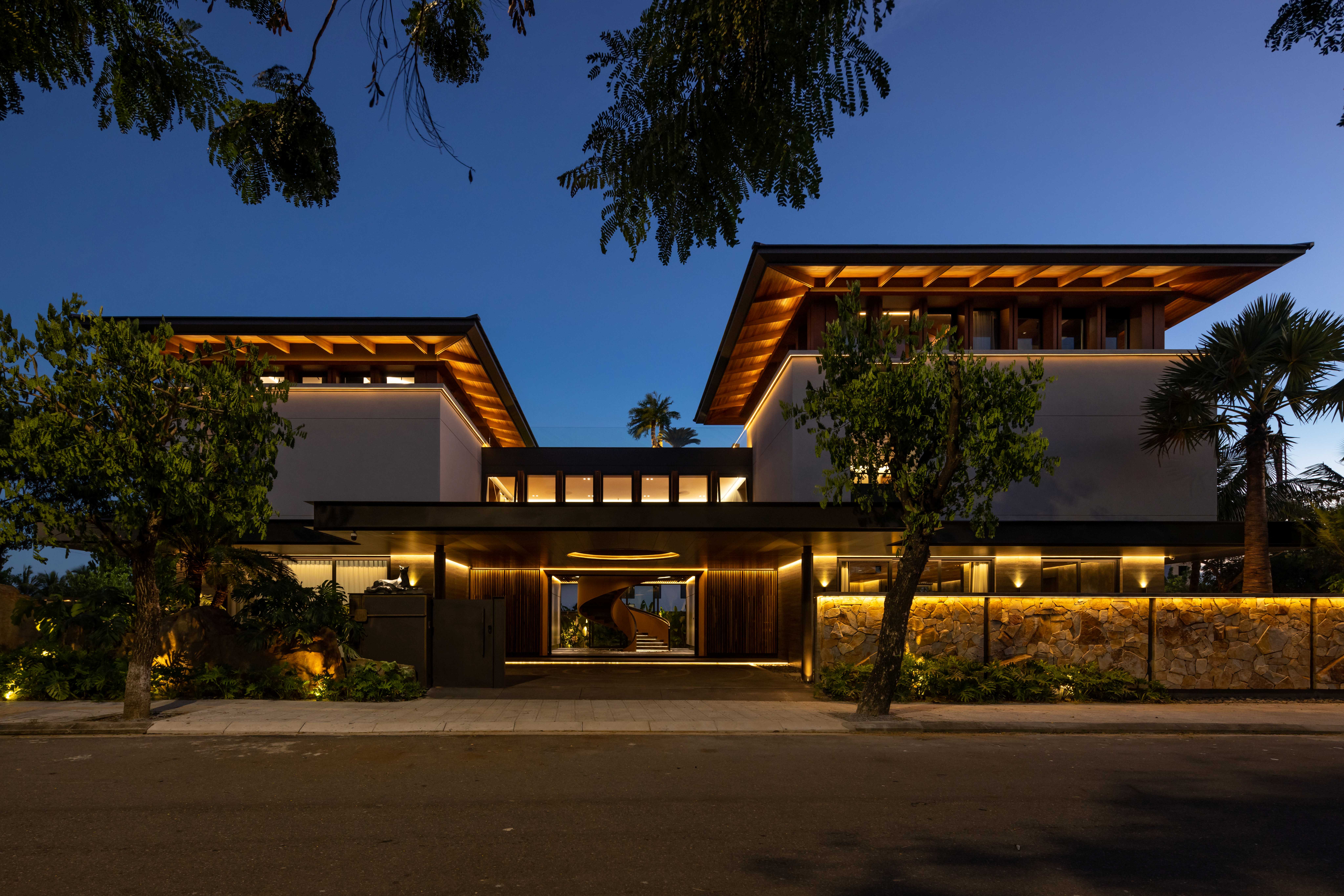 Read more about the article TIỂU PHƯƠNG VILLA | KAVILA ARCHITECTURE