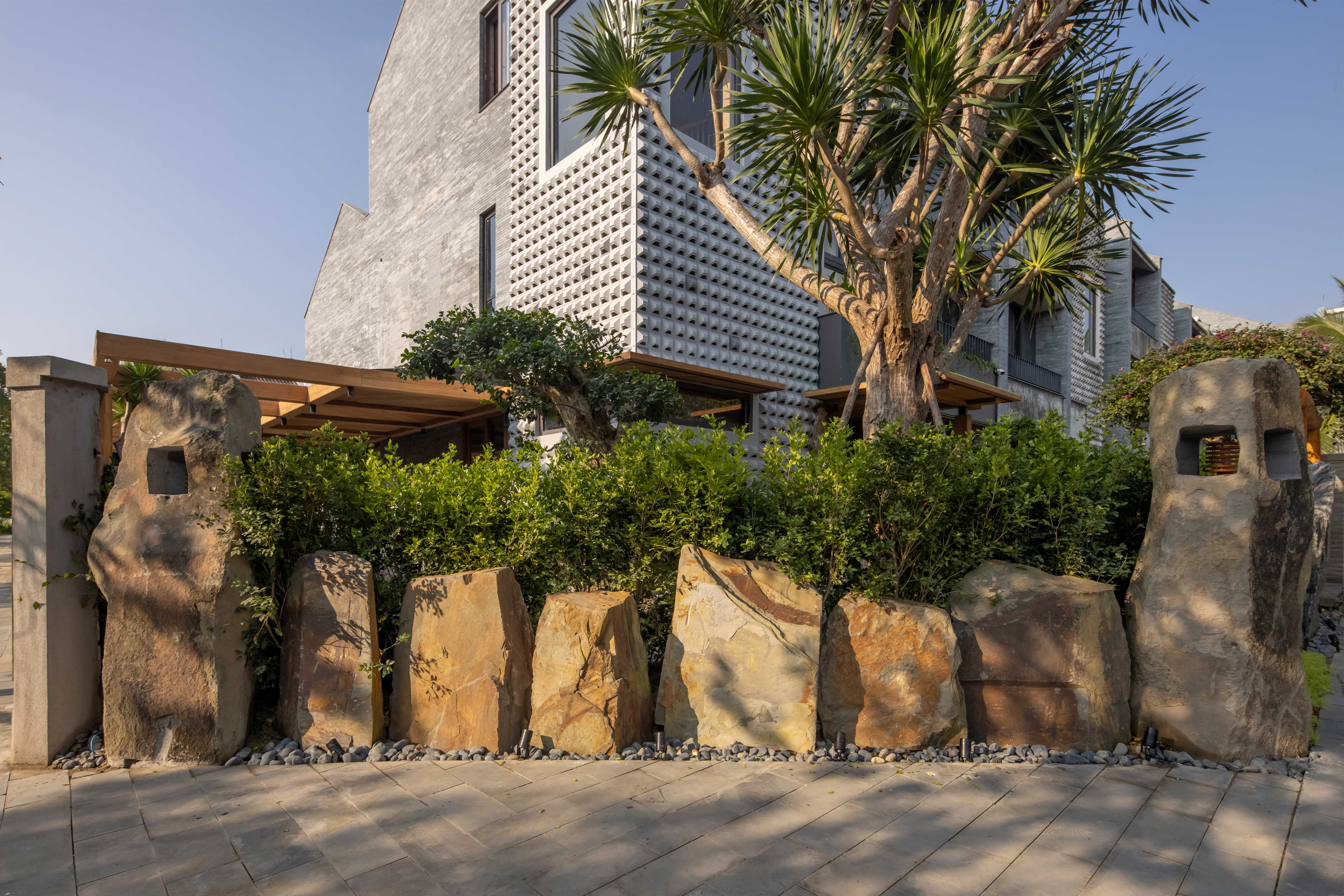 Read more about the article LINH KHUÊ VILLA | KAVILA ARCHITECTURE