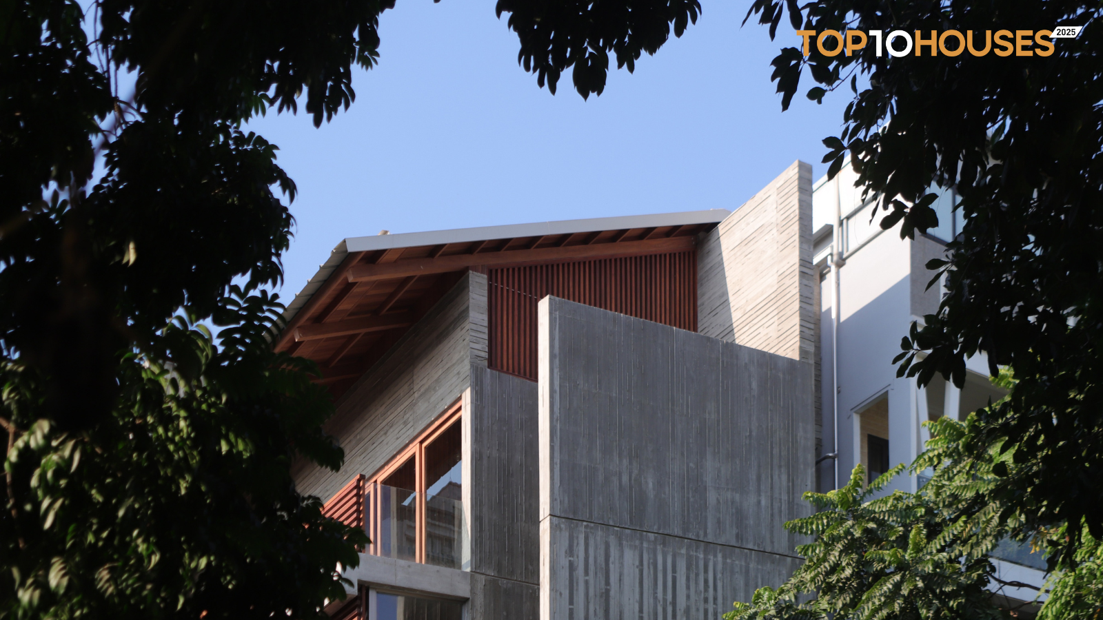 Read more about the article VERTICAL TUBE HOUSE | HGAA, NAIVE PRACTICE