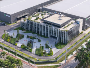 Read more about the article Nhà máy Khóa Huy Hoàng vinh danh tại Architecture Master Prize 2025: Dấu ấn kiến trúc công nghiệp Việt trên bản đồ thế giới