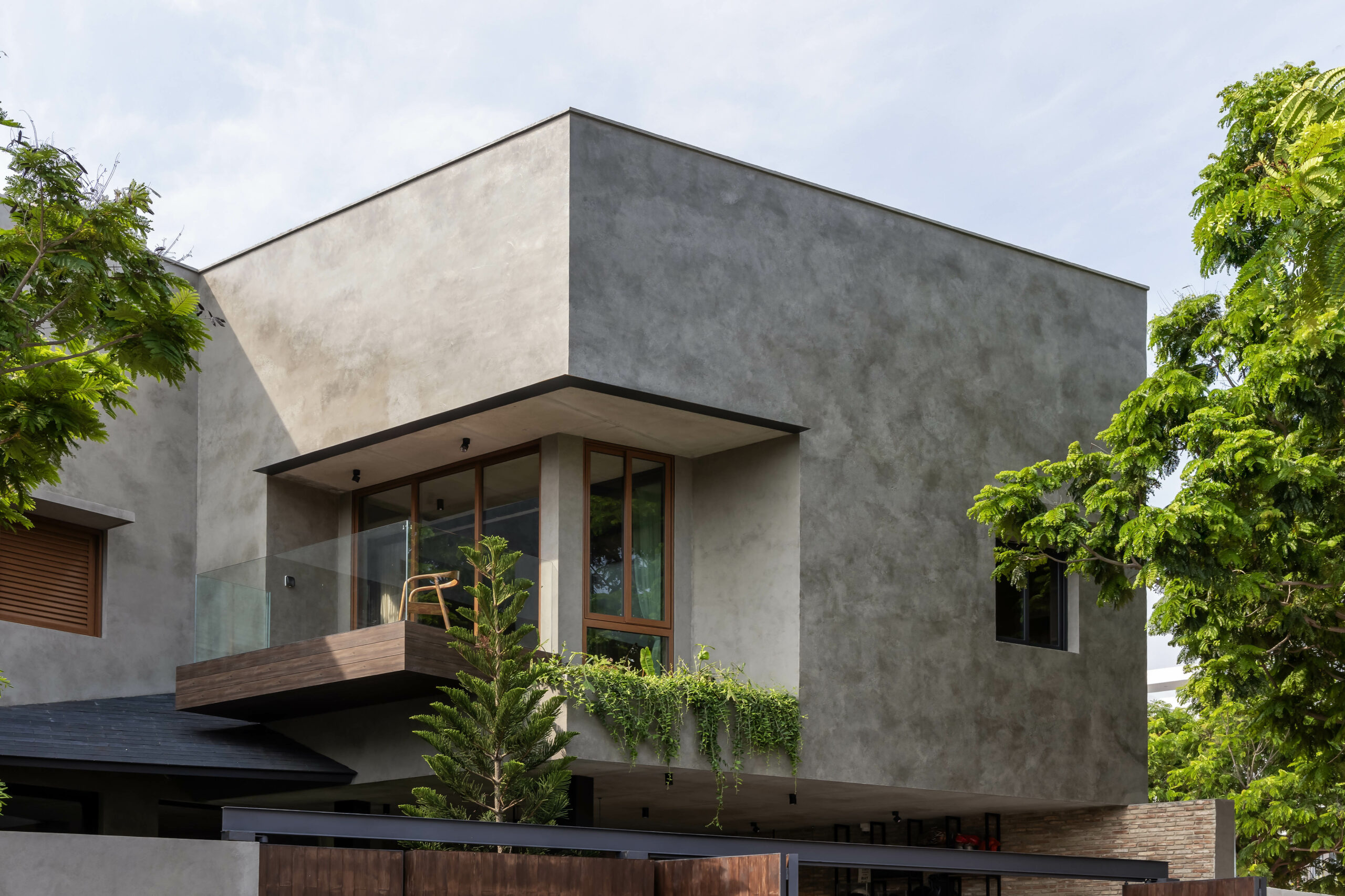 Read more about the article PR HOUSE | PLUS IDEA STUDIO