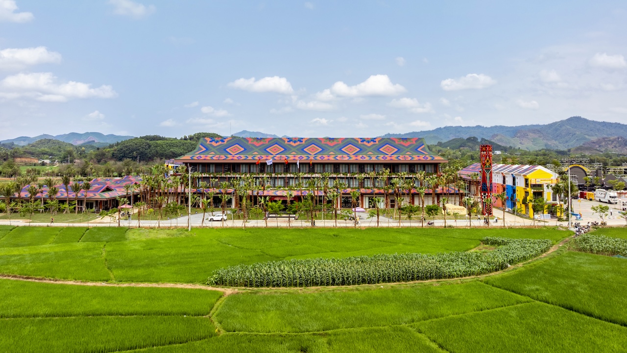 Read more about the article FLAMINGO HERITAGE ONSEN & RESORT  | FARC ARCHITECTURE
