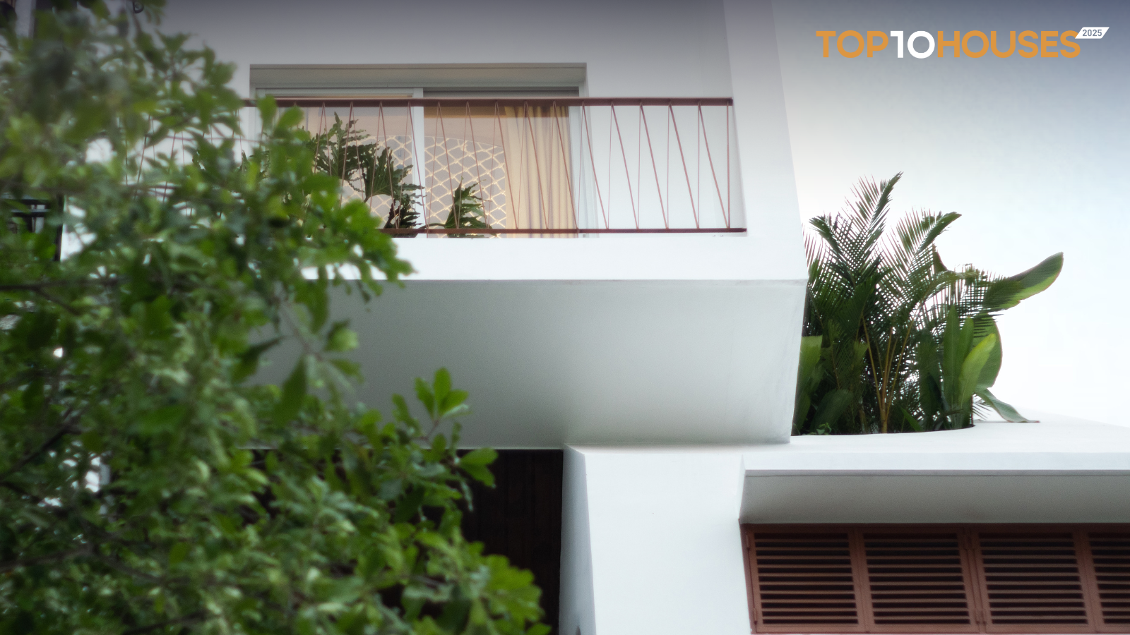 Read more about the article NHÀ QUANH SÂN | AD+STUDIO