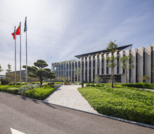 Read more about the article Nhà máy Khóa Huy Hoàng đạt chứng nhận LEED GOLD dấu mốc quan trọng trên hành trình sản xuất xanh tại Việt Nam